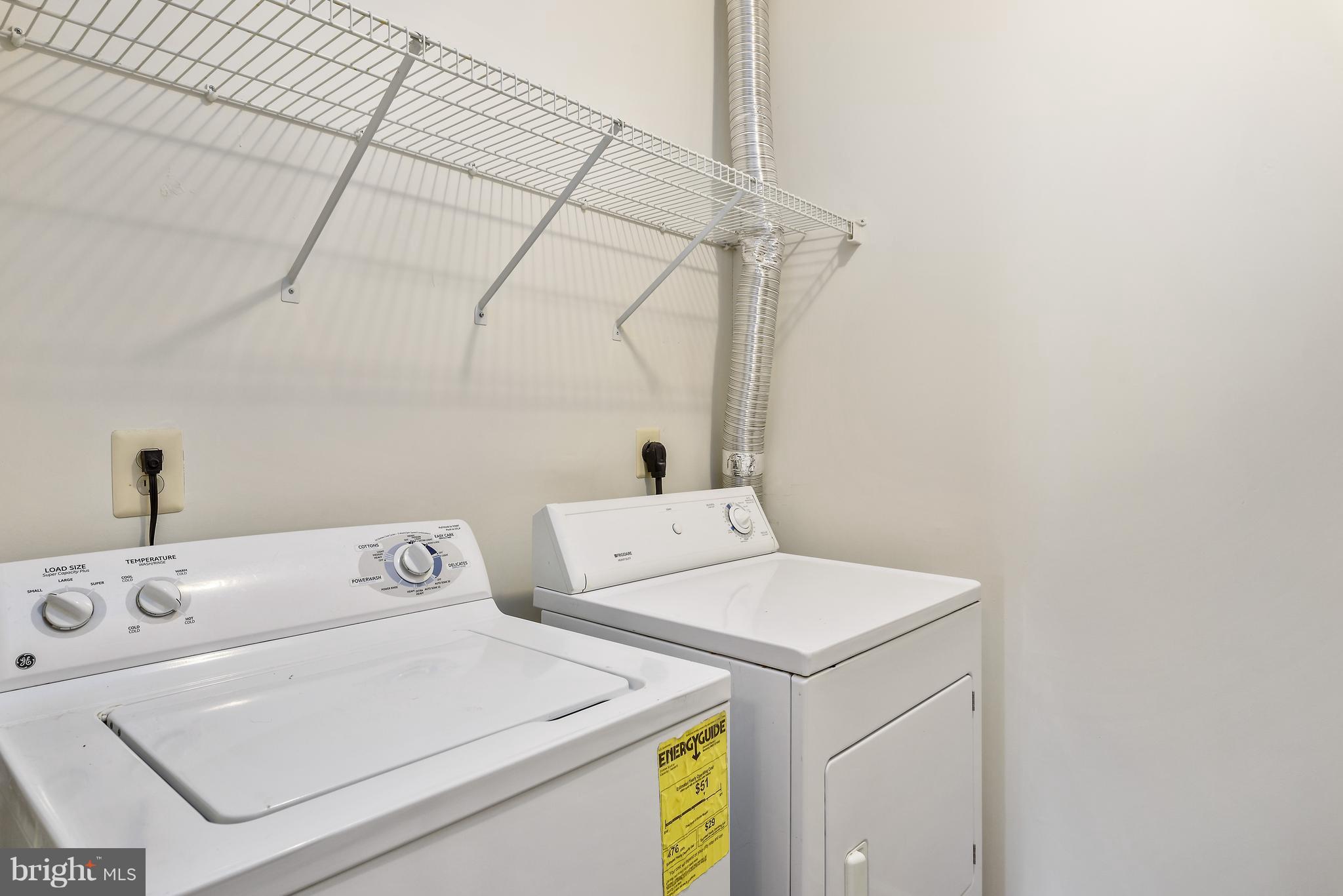 20903 Cedarpost Square, Unit 301 Ashburn, VA 20147 - Photo 19 of 30 Laundry Room