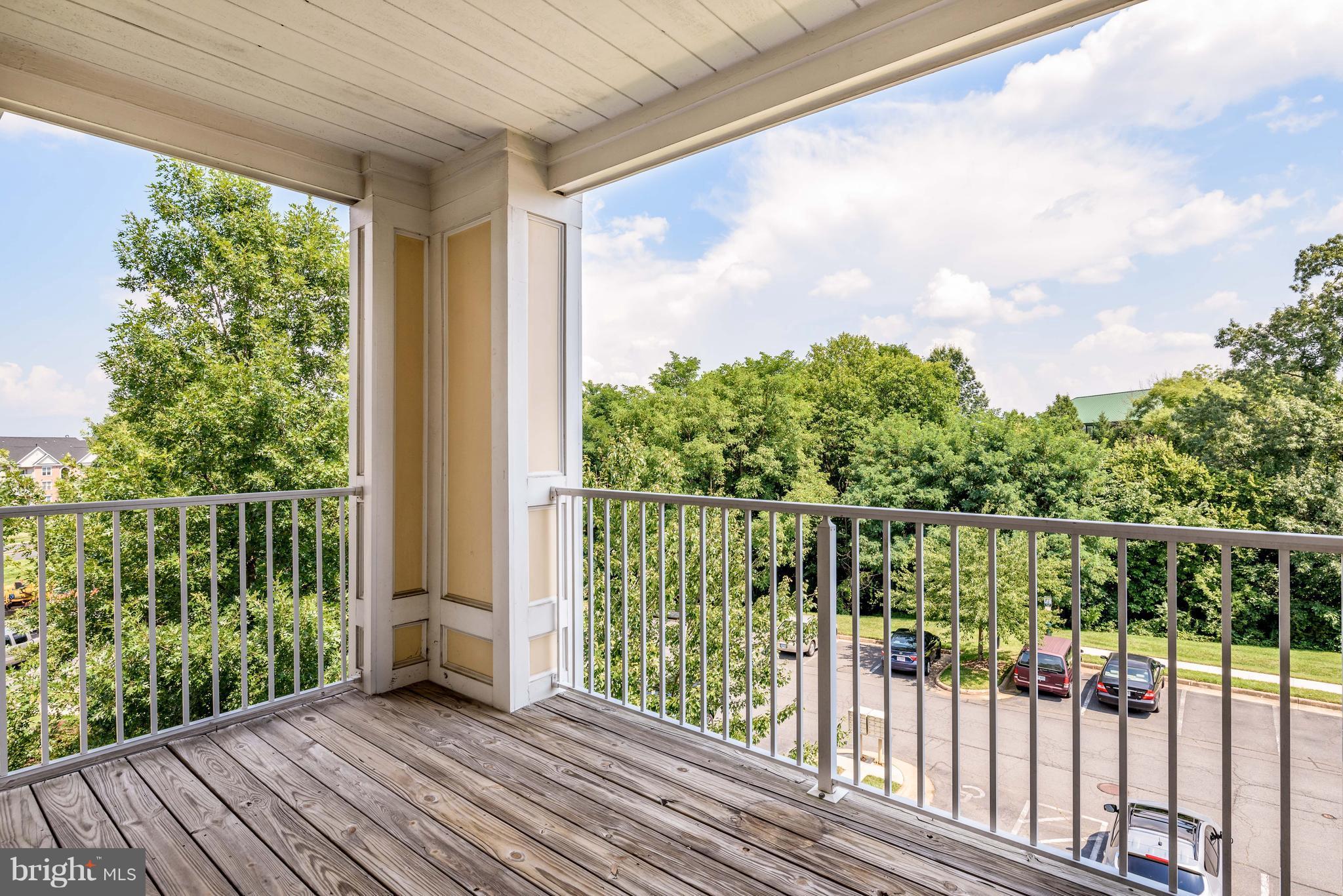 20903 Cedarpost Square, Unit 301 Ashburn, VA 20147 - Photo 20 of 30 Deck