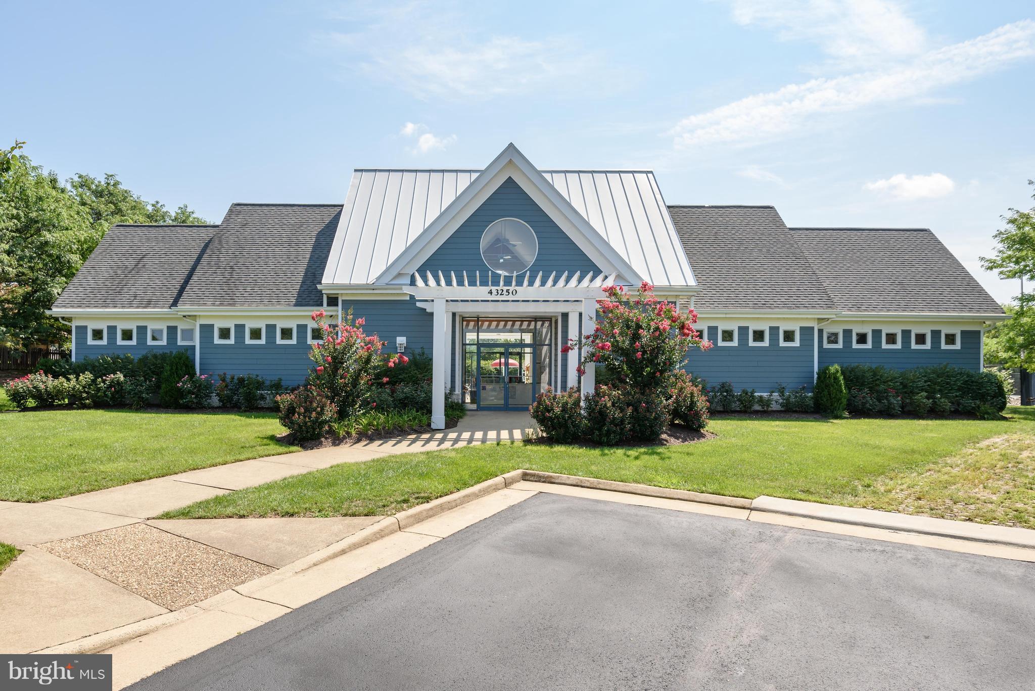 20903 Cedarpost Square, Unit 301 Ashburn, VA 20147 - Photo 28 of 30 Community