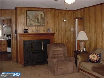 2 Johnson Court Pemberton, NJ 08068 - Photo 8 of 11 Living Room