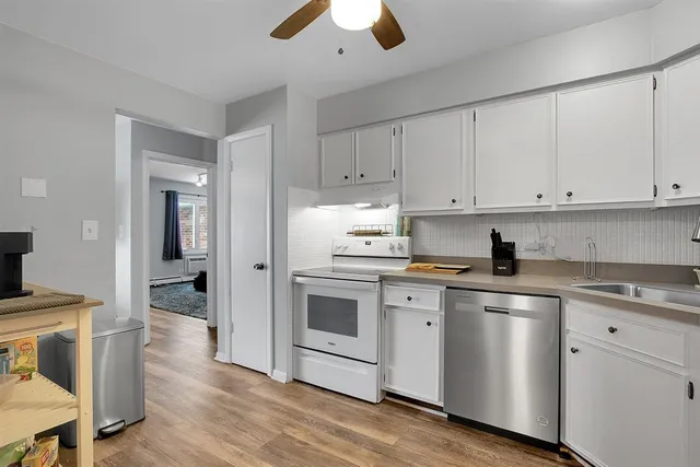 $174,900 | 850 South Lorraine Road, Unit 3B, Wheaton, IL 60189