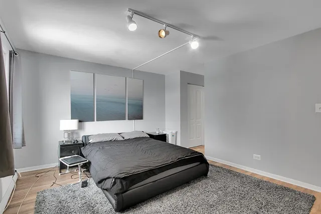 $174,900 | 850 South Lorraine Road, Unit 3B, Wheaton, IL 60189