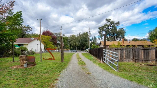 $5,000,000 | 593 West 2nd Street, Cloverdale, CA 95425