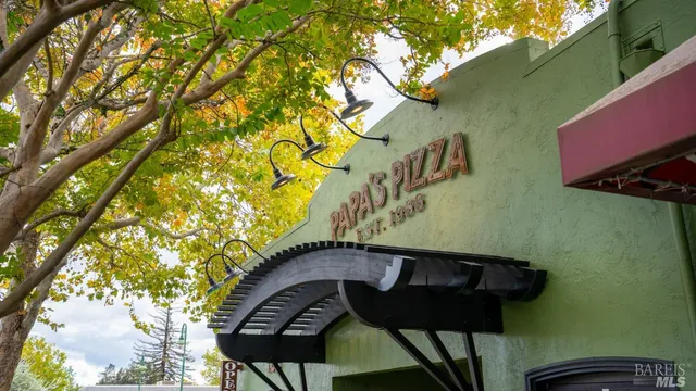 $5,000,000 | 593 West 2nd Street, Cloverdale, CA 95425