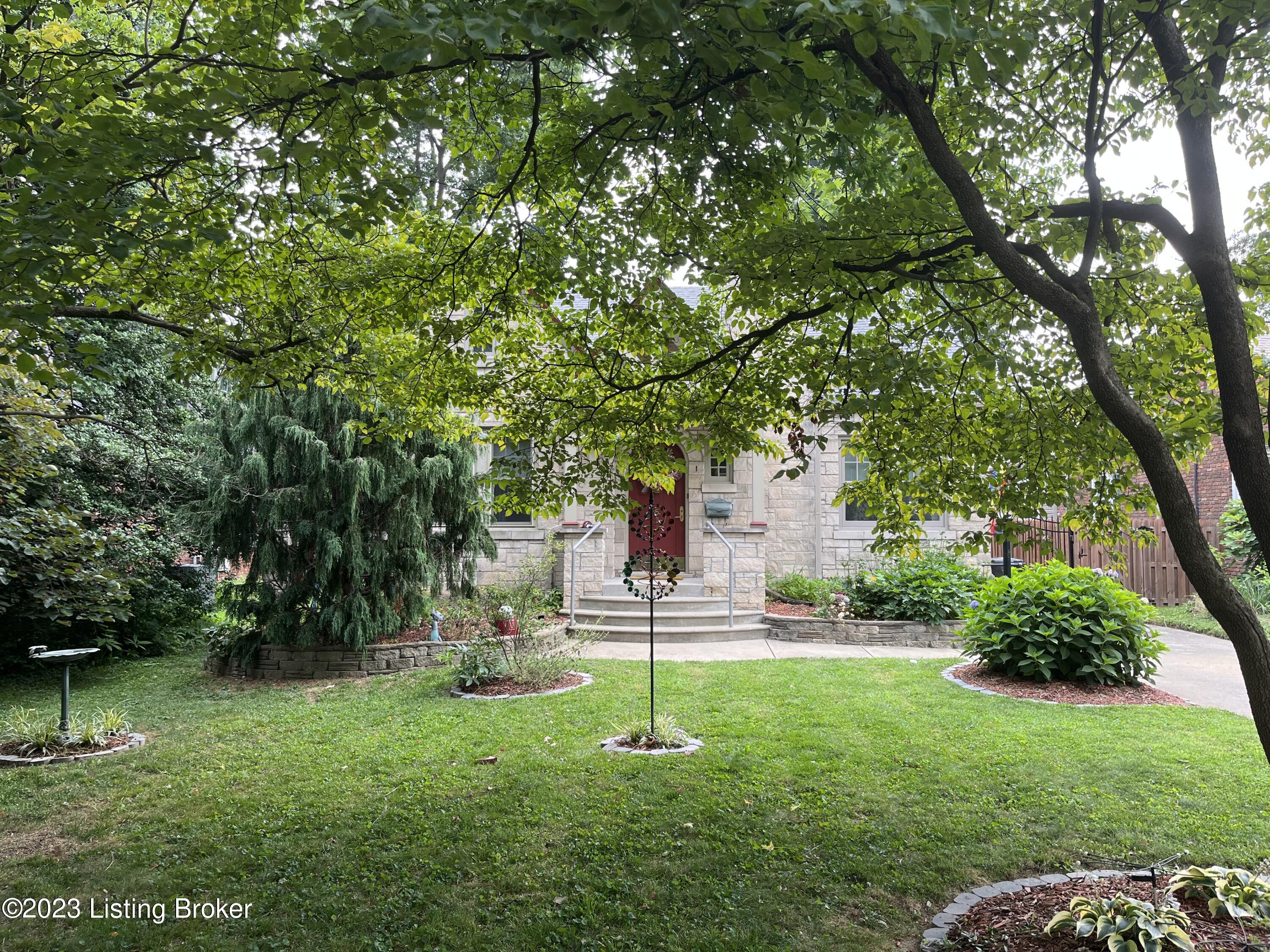 511 Emery Road Louisville, KY 40206 - Photo 2 of 5 IMG_1345
