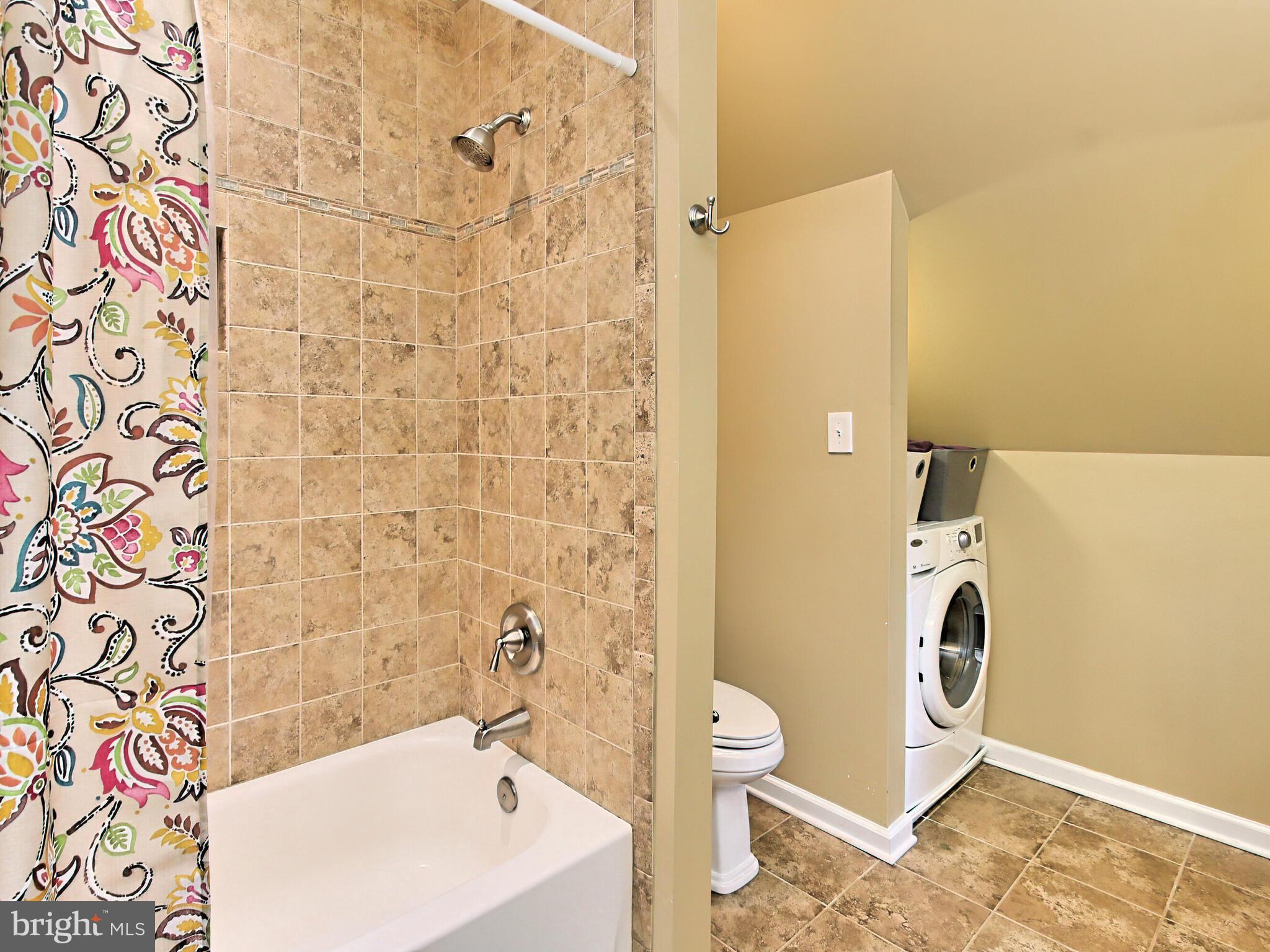 4386 Catlett Road Midland, VA 22728 - Photo 39 of 97 Tub/shower and a separate w/d upstairs