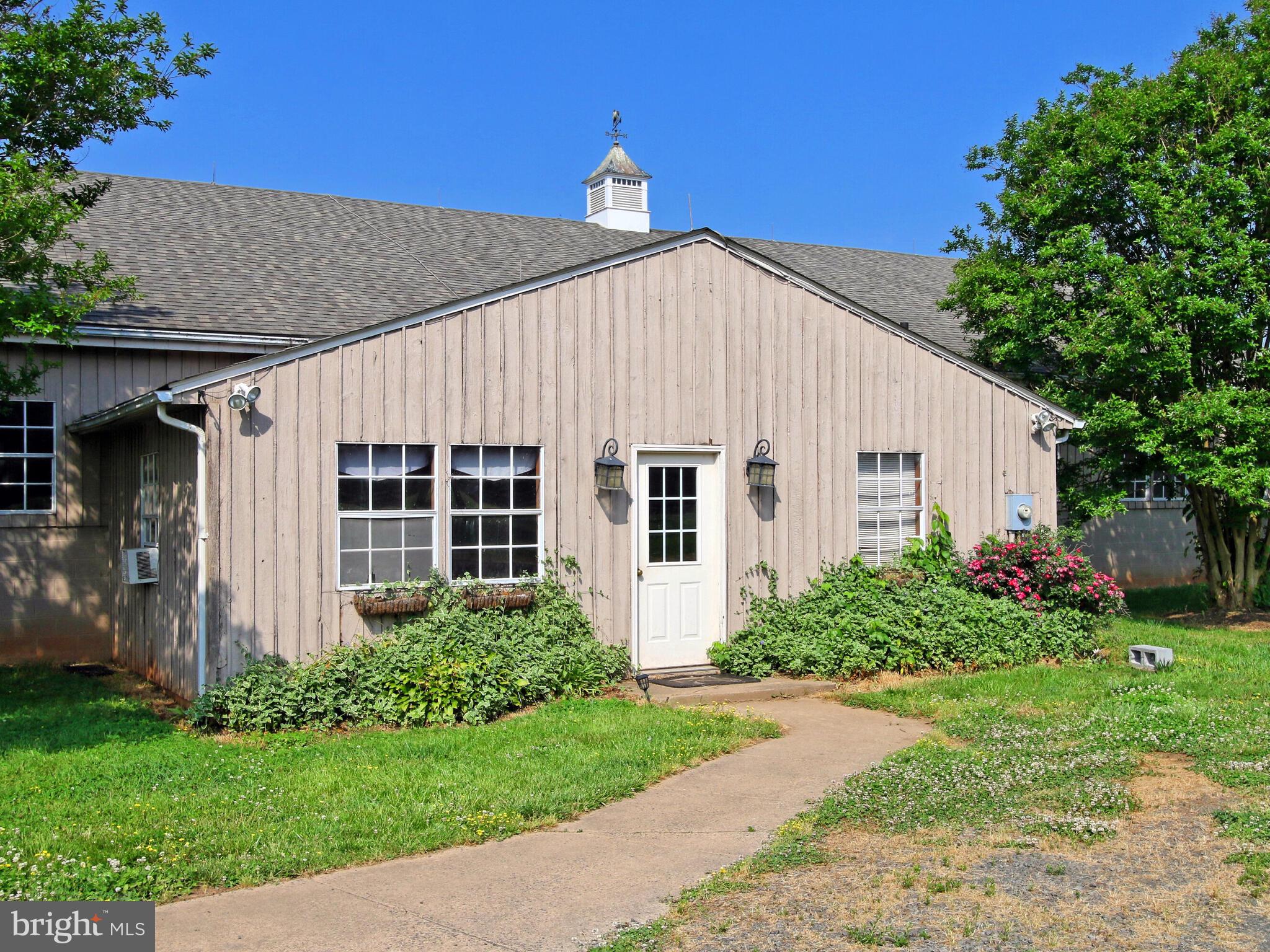 4386 Catlett Road Midland, VA 22728 - Photo 72 of 97 Front entrance into tackroom/office