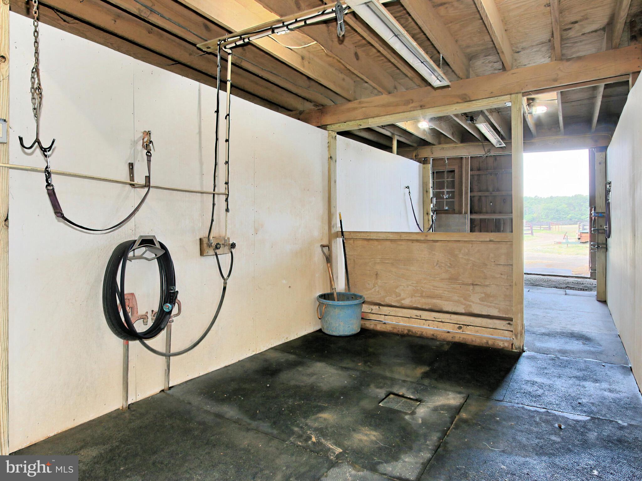 4386 Catlett Road Midland, VA 22728 - Photo 79 of 97 2 new wash stalls w/hot & cold & heat lamps