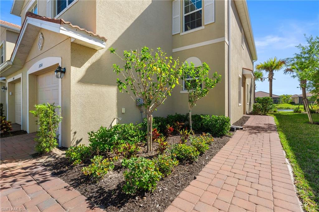 2850 Blossom Way Naples, FL 34120 - Photo 3 of 45