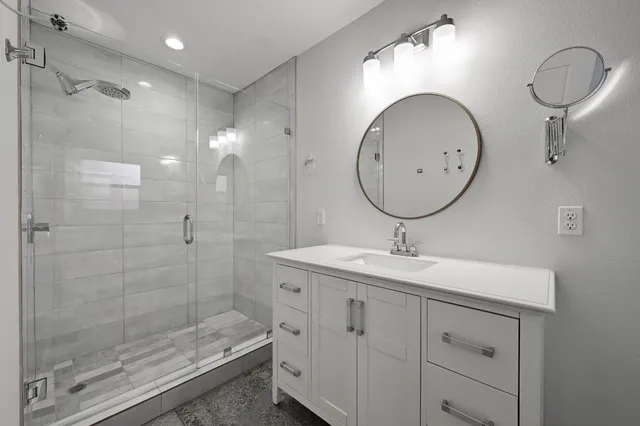 $2,795 | 3310 Bengston Street, Austin, TX 78702