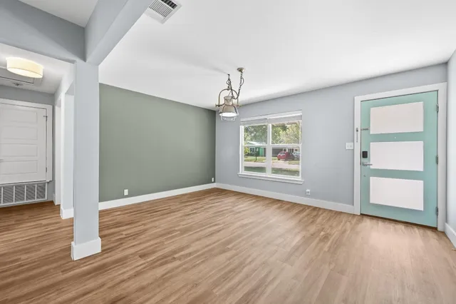 $2,795 | 3310 Bengston Street, Austin, TX 78702