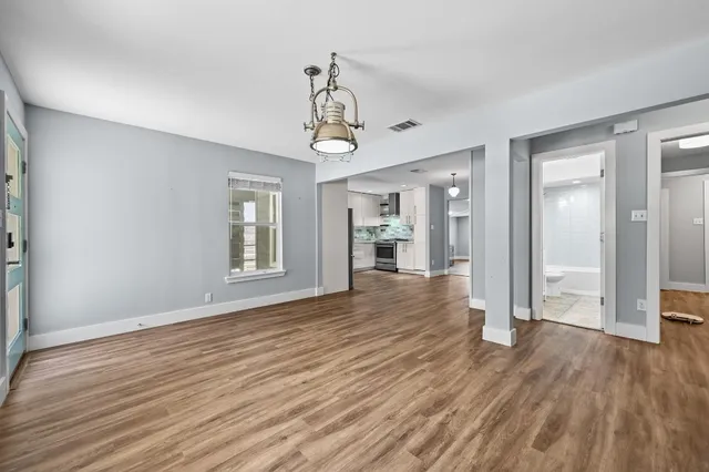 $2,795 | 3310 Bengston Street, Austin, TX 78702