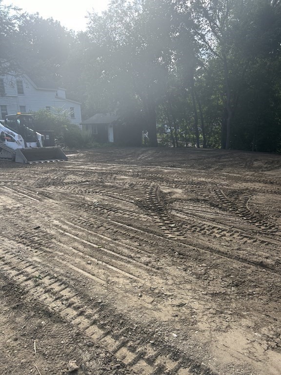 3 Crest Avenue Worcester, MA 01607 - Photo 3 of 9 a view of empty room