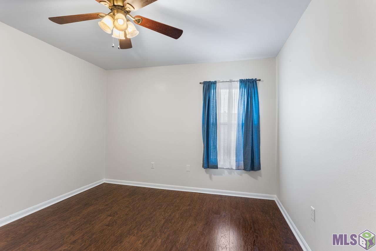 2406 Shadowbrook Drive Baton Rouge, LA 70816 - Photo 11 of 26