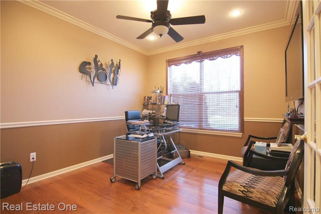 3046 Penn Court Rochester Hills, MI 48307 - Photo 13 of 38