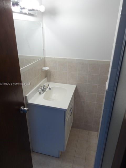 1165 98th Street, Unit 403 Bay Harbor Islands, FL 33154 - Photo 9 of 16