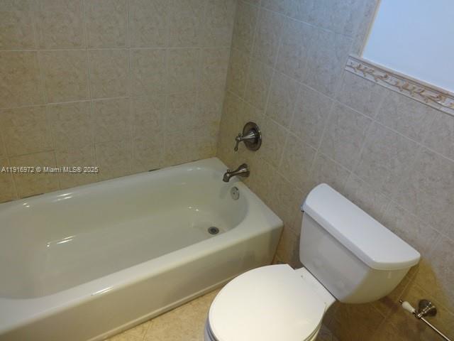 1165 98th Street, Unit 403 Bay Harbor Islands, FL 33154 - Photo 10 of 16