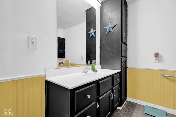 $169,900 | 221 Bush Street, Seymour, IN 47274