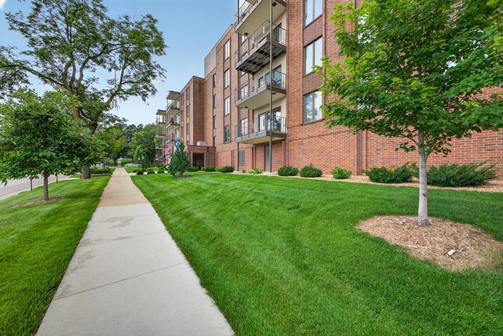 317 6th Avenue Southwest, Unit 206 Rochester, MN 55902 - Photo 2 of 34