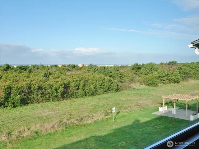 a view of building with yard