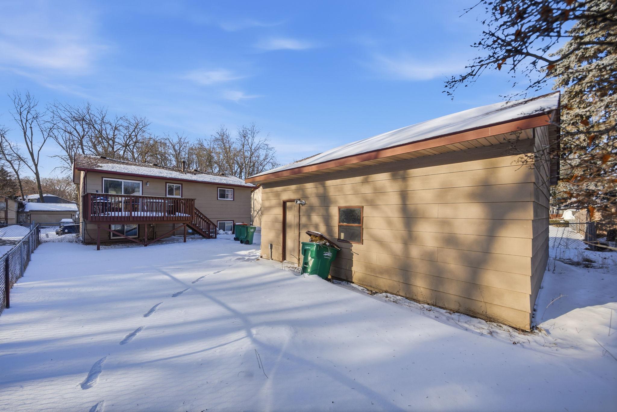 941 104th Avenue Northwest Coon Rapids, MN 55433 - Photo 33 of 34