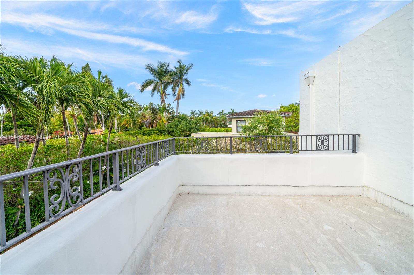 4334 Alton Road Miami Beach, FL 33140 - Photo 29 of 31 Gallery Image 29