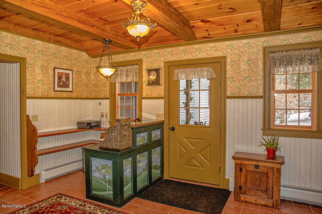 99 Kibbe Road Otis, MA 01029 - Photo 16 of 58 Entryway