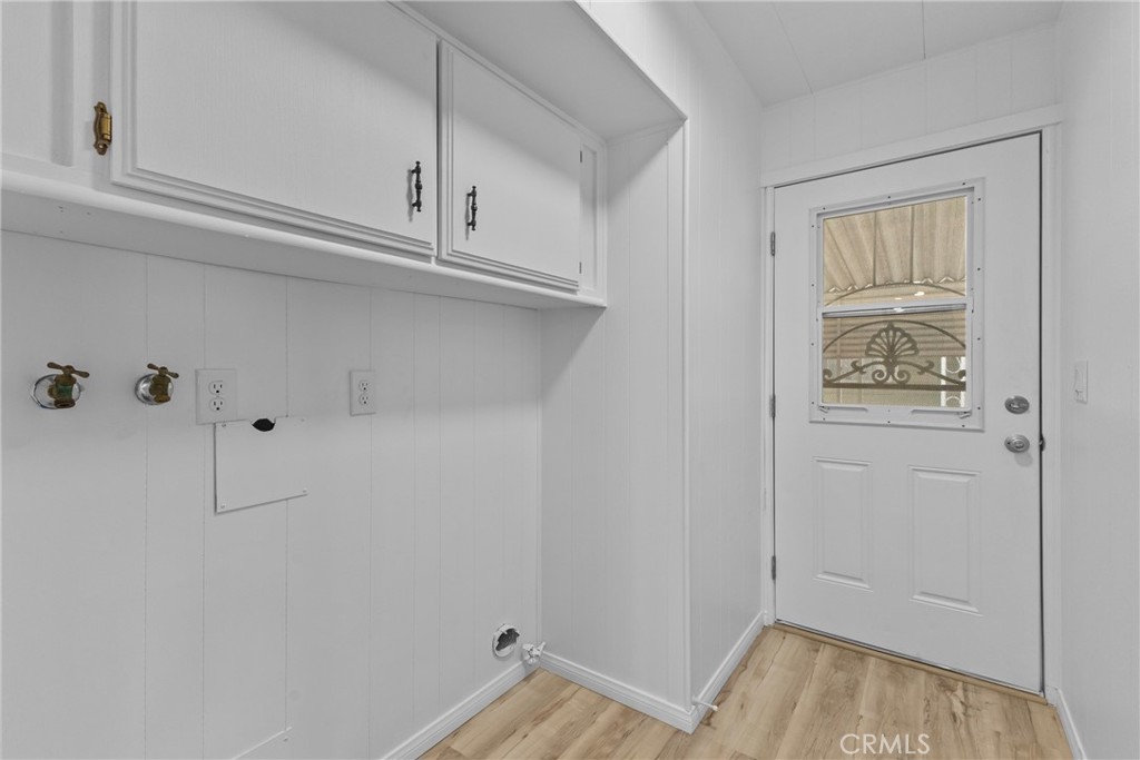 9391 California Avenue, Unit 17 Riverside, CA 92503 - Photo 12 of 24