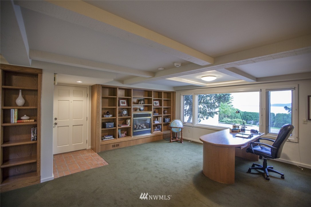 294 Briar Road Bellingham, WA 98225 - Photo 18 of 25 a living room with furniture and a large window