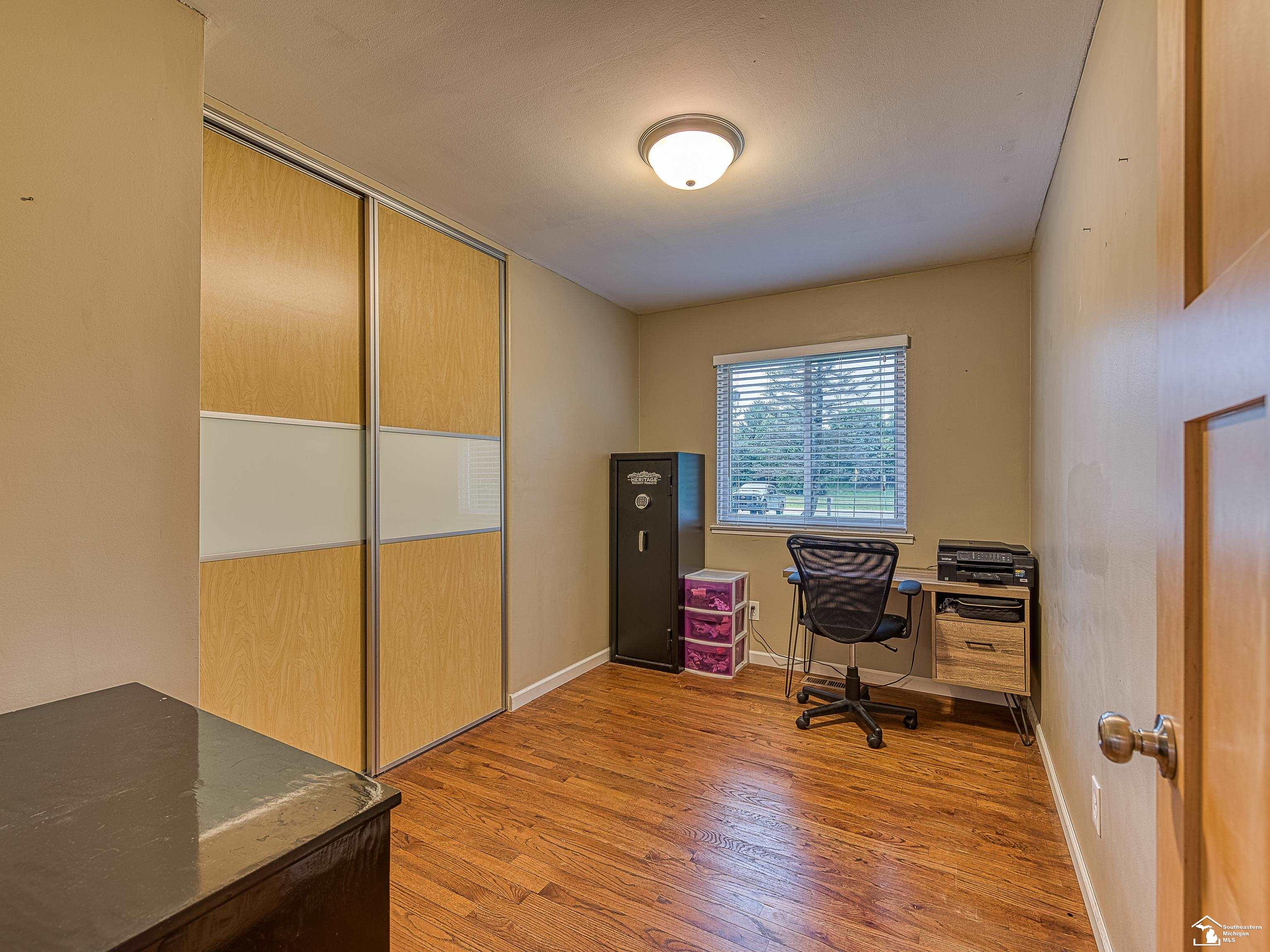 49361 Saltz Road Canton, MI 48187 - Photo 20 of 21 50119254-19.JPG