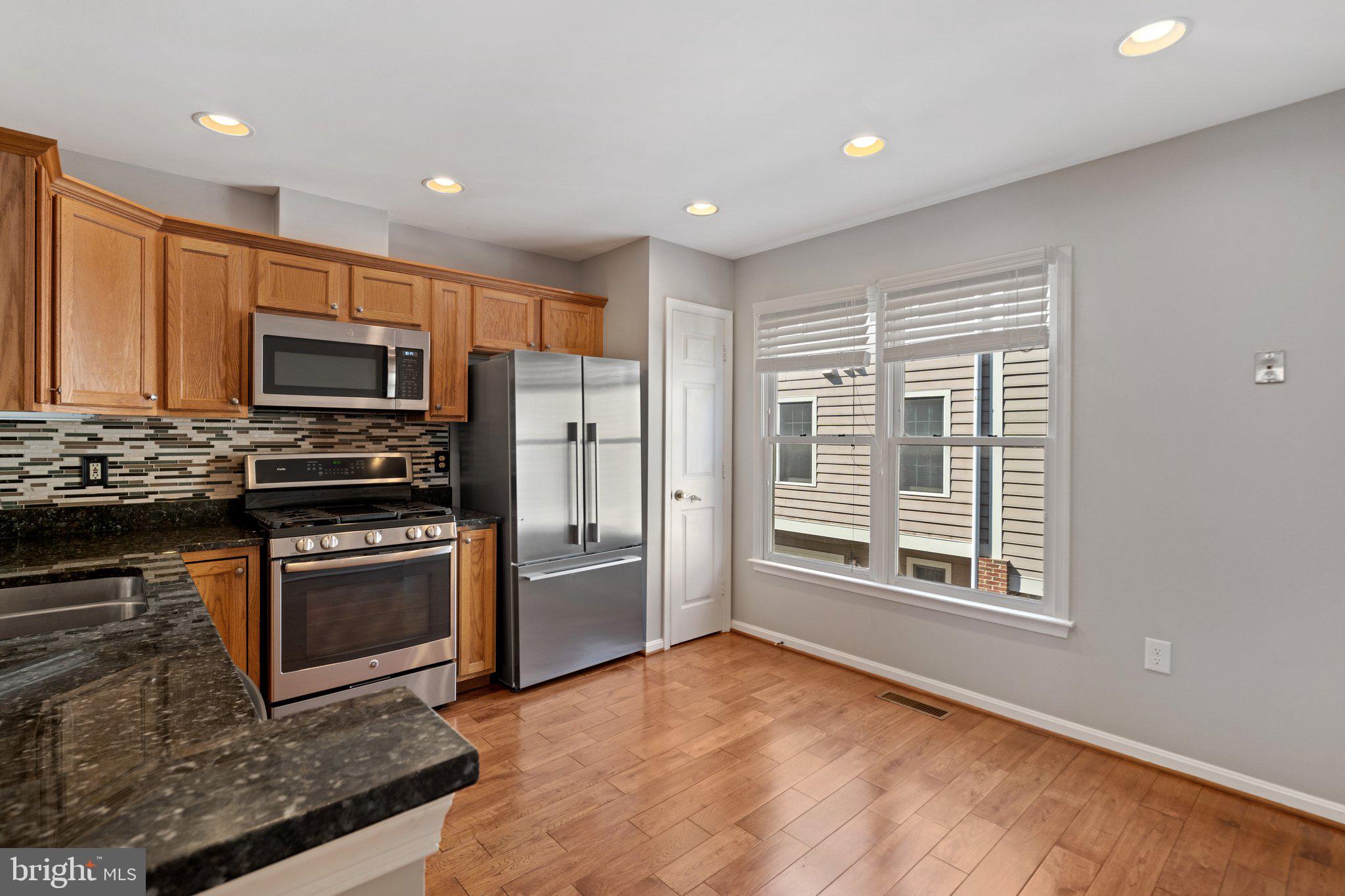 203 Ridgepoint Place Gaithersburg, MD 20878 - Photo 16 of 42