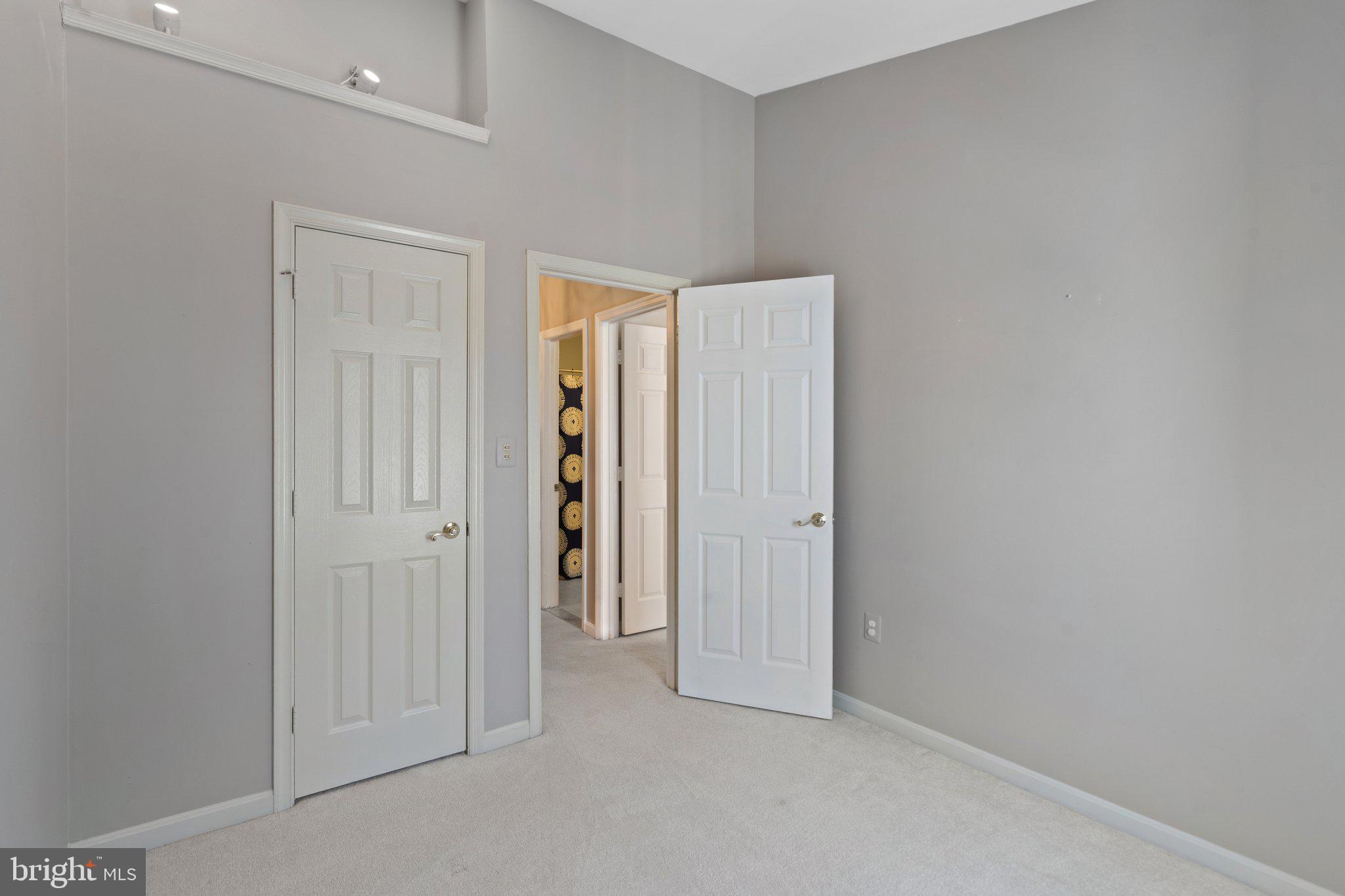 203 Ridgepoint Place Gaithersburg, MD 20878 - Photo 23 of 42