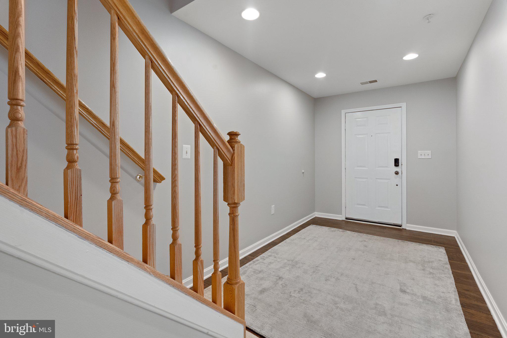 203 Ridgepoint Place Gaithersburg, MD 20878 - Photo 34 of 42