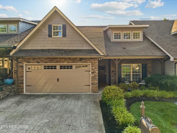 $550,000 | 1710 Cottage Wood Way, Knoxville, TN 37919