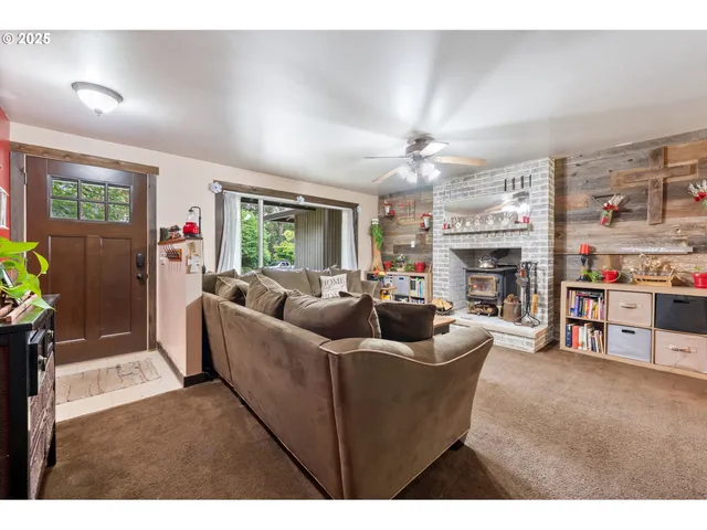 $499,000 | 39355 Glover Court, Sandy, OR 97055