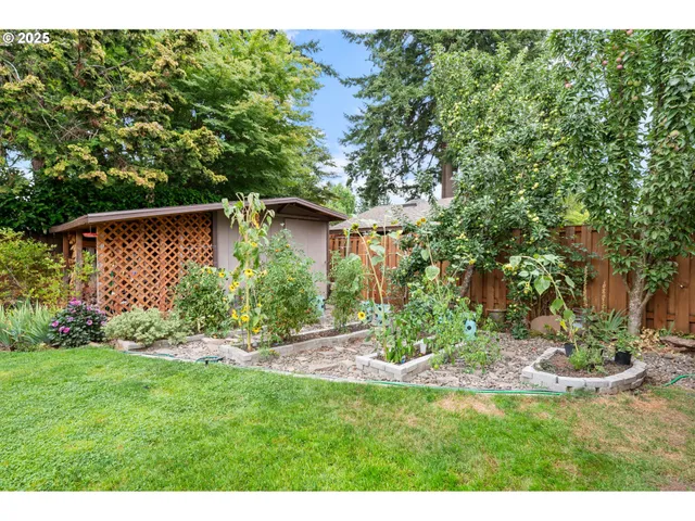 $499,000 | 39355 Glover Court, Sandy, OR 97055