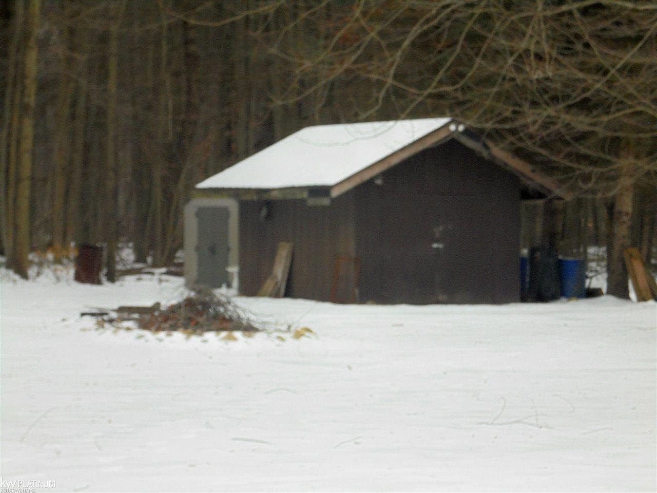 7113 Phillips Road North Street, MI 48049 - Photo 3 of 13 31371206-2.JPG
