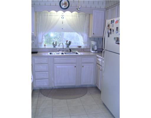 314 County Line Road Bridgeville, PA 15017 - Photo 7 of 16 Kitchen.