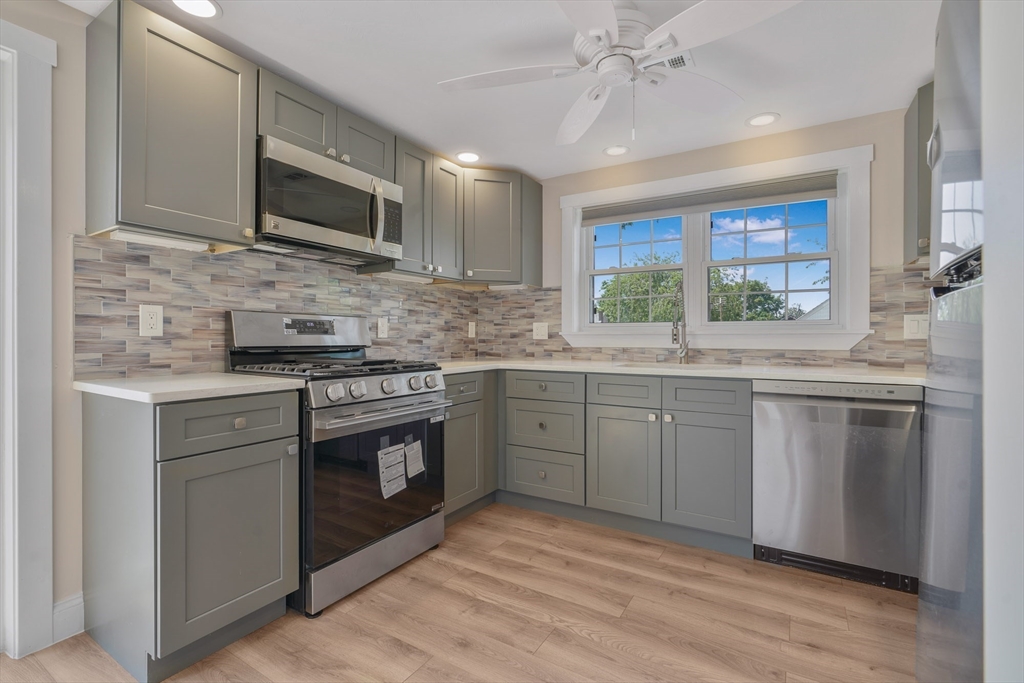 10 13th Street Wareham, MA 02558 - Photo 8 of 28
