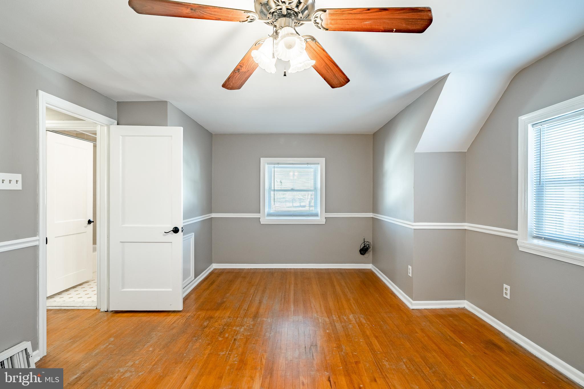 712 South York Road Hatboro, PA 19040 - Photo 22 of 37