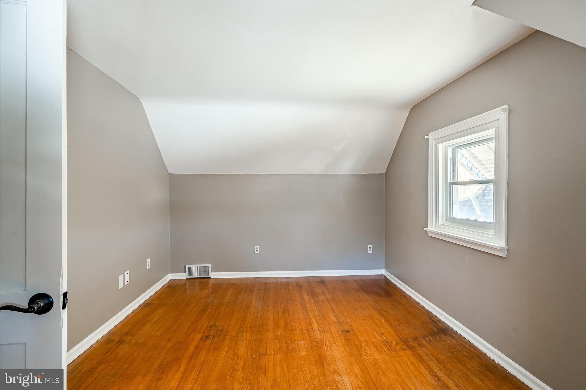 712 South York Road Hatboro, PA 19040 - Photo 26 of 37