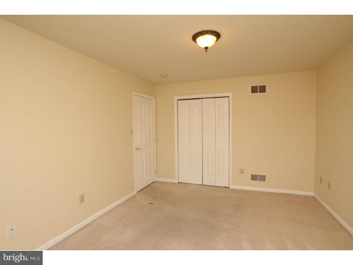 247 Ripka Street Philadelphia, PA 19127 - Photo 13 of 25