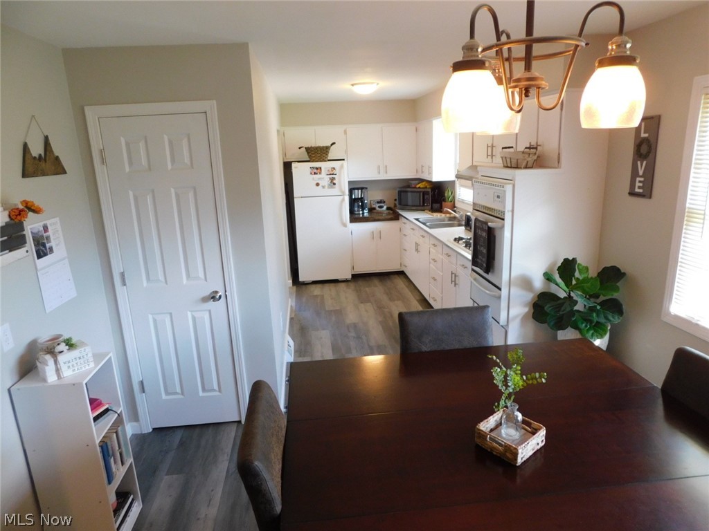 17319 Shurmer Road Strongsville, OH 44136 - Photo 3 of 26 Gallery Image 3