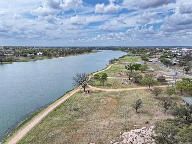 $168,500 | 509 East Austin Street, Llano, TX 78643