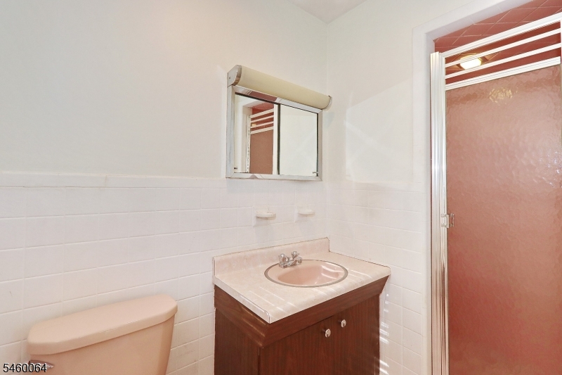293 Cherry Hill Road Mountainside, NJ 07092 - Photo 18 of 26 Gallery Image 18