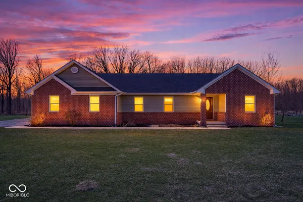 $400,000 | 2599 County Road 725 East, Darlington, IN 47940