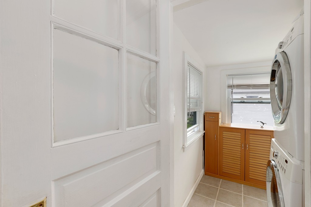 37 Louise Road, Unit 37 Newton, MA 02467 - Photo 26 of 33 a bathroom with a shower