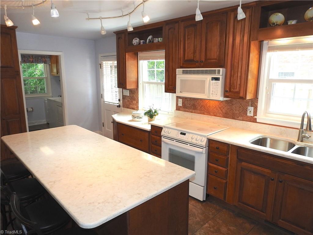 3616 Pinetop Road Greensboro, NC 27410 - Photo 9 of 24 Gallery Image 9