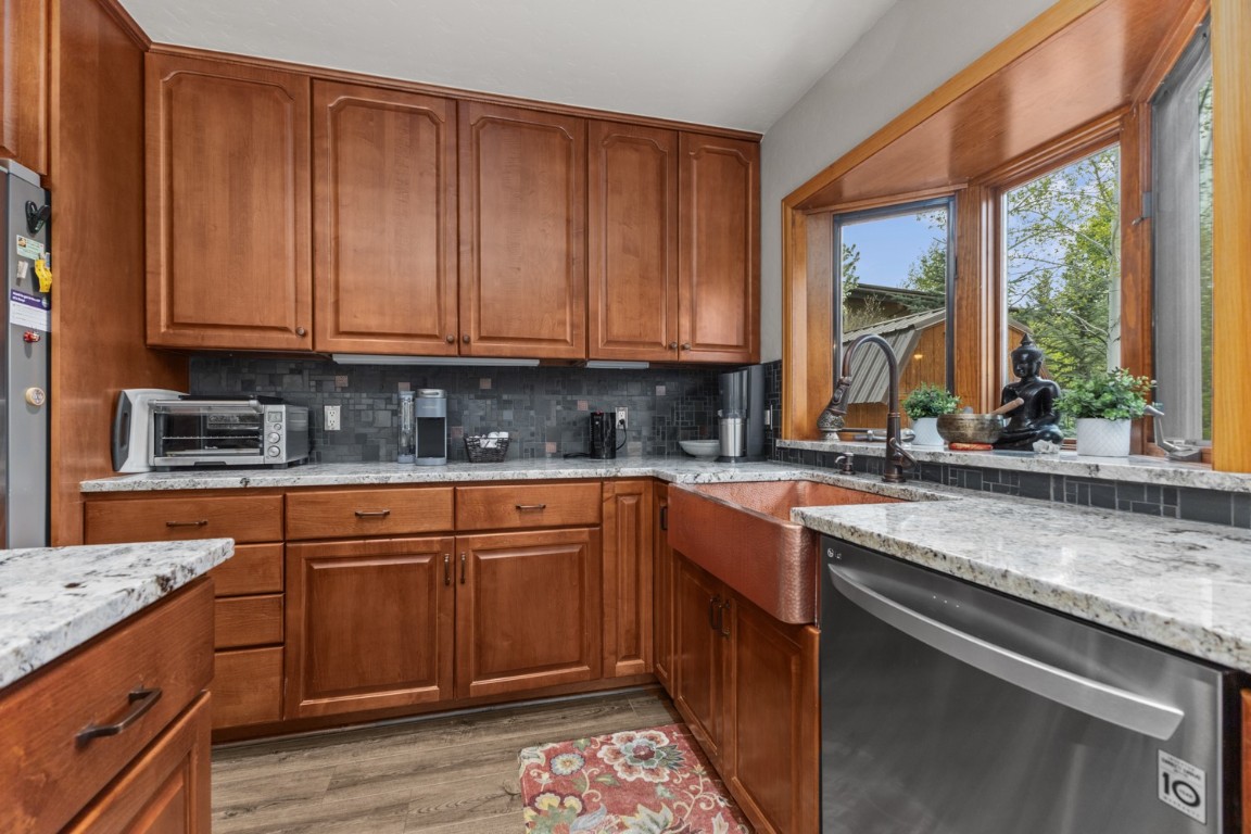 1215 Ridge View Drive Steamboat Springs, CO 80487 - Photo 7 of 30 New Appliances & Granite in Kitchen