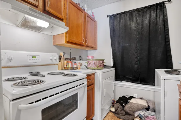 $450,000 | 185 Oak Street, Clarksville, TN 37042